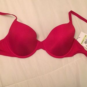 NWT Calvin Klein full coverage t shirt bra